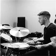 Profesor de música, batería, guitarra, piano y producción musical